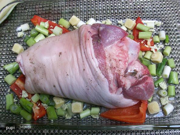 Ciolan de Porc la Cuptor