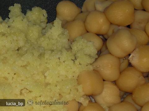 Chiftelute cu Cuscus, cu Sos, Pregatite in Stil Oriental