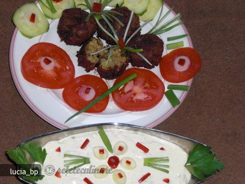 Chiftelute-papanasi Din Legume, cu Sos Special Din Iaurt