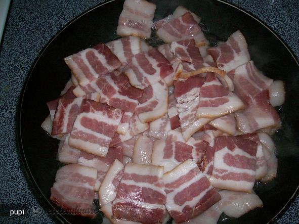 Mamaliga cu Bacon si Branza la Cuptor