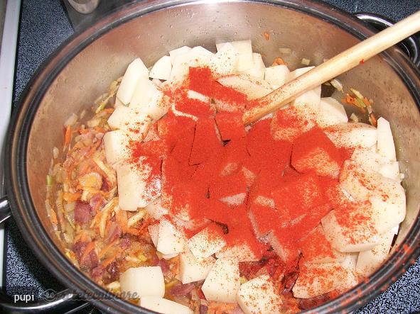 Supa de Cartofi cu Bacon si Carnat