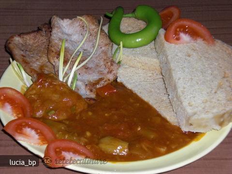 Tocanita cu Carne de Porc si Galuste Cehesti