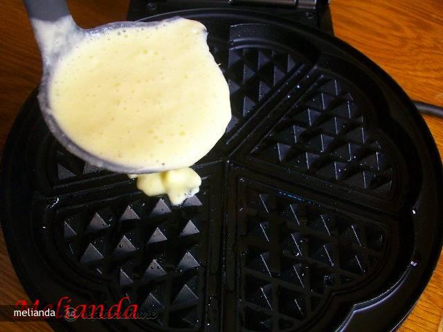 Gofre cu Inghetata si Dulceata de Capsuni