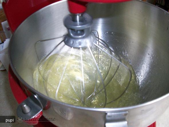 Tort cu Mac si Crema de Lamaie