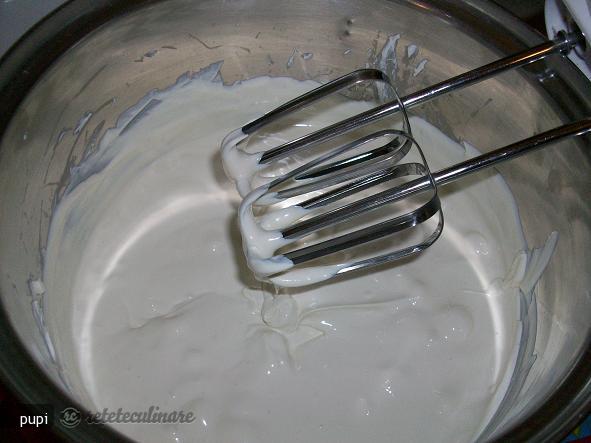 Tort cu Mac si Crema de Lamaie