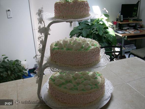 Tort cu Mac si Crema de Lamaie