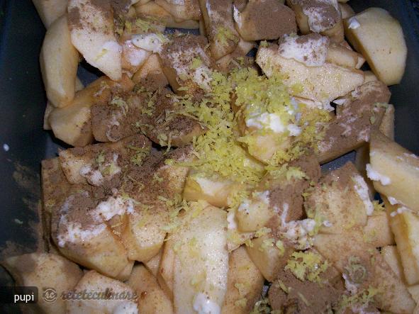 Placinta Peticita cu Mere (Apple Cobbler)
