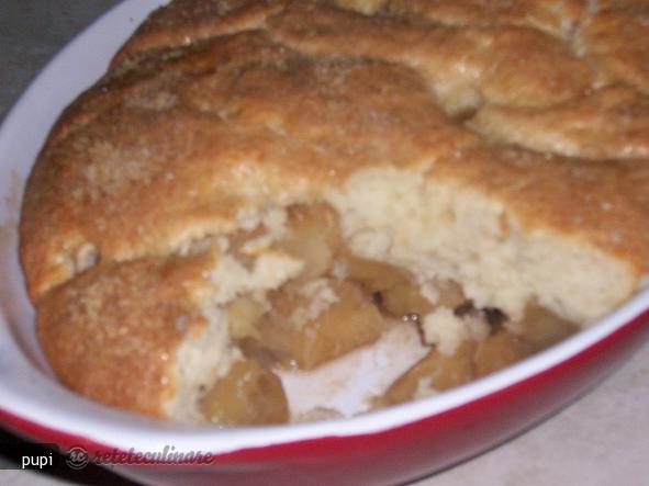 Placinta Peticita cu Mere (Apple Cobbler)