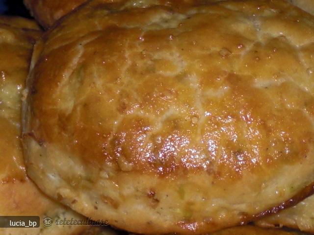 Pogaci cu Varza
