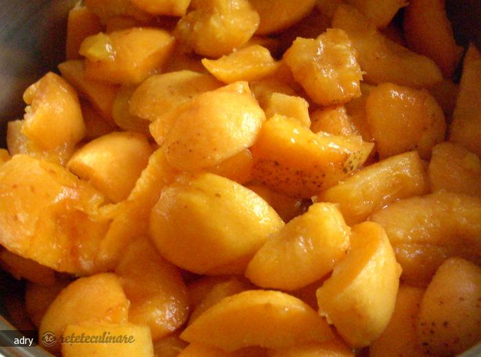 Dulceata de Caise Intregi
