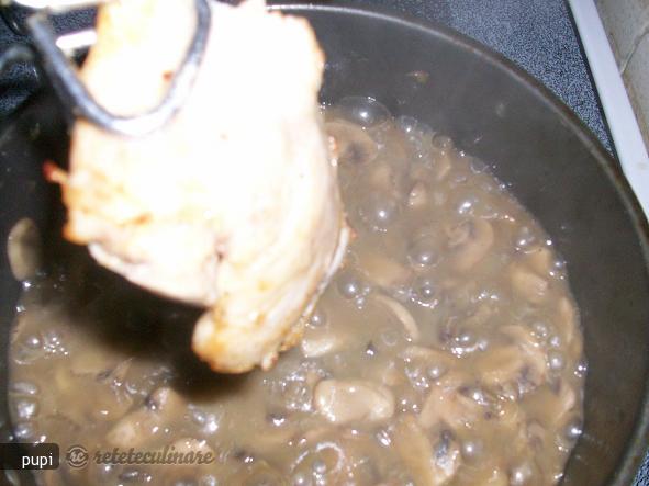 Pui cu Ciuperci si Vin Marsala