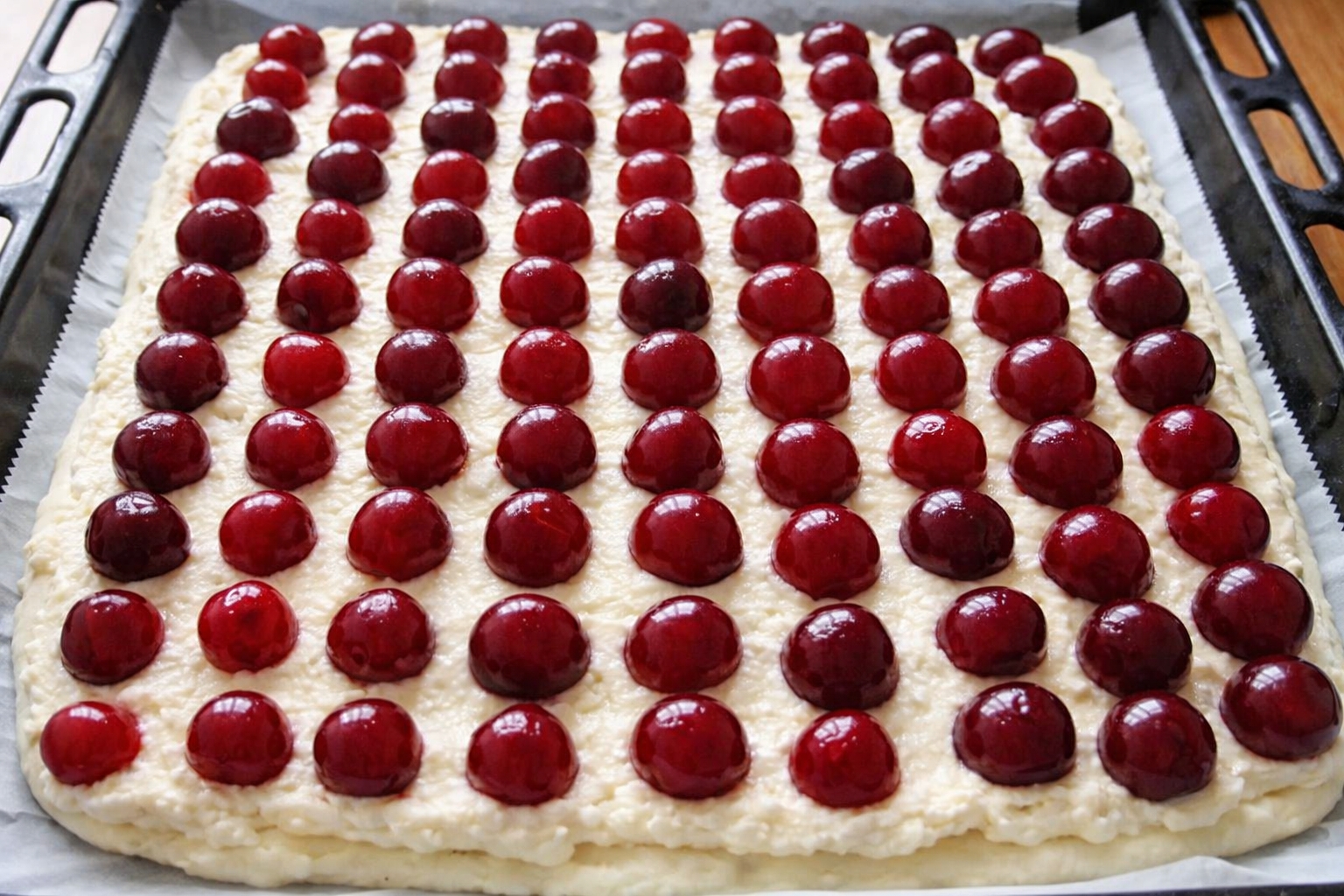 Prajitura cu Branza si Visine