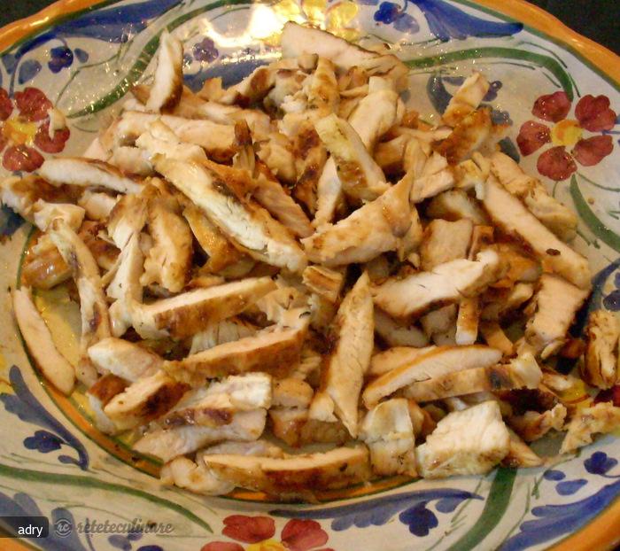 Salata Verde cu Piept de Pui