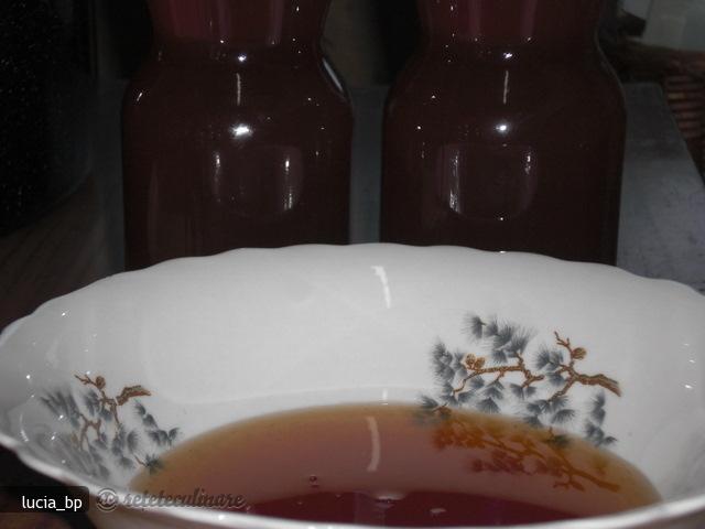 `Miere` de Struguri