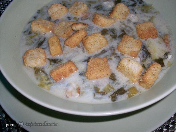 Supa de Salata Verde cu Slaninuta Afumata