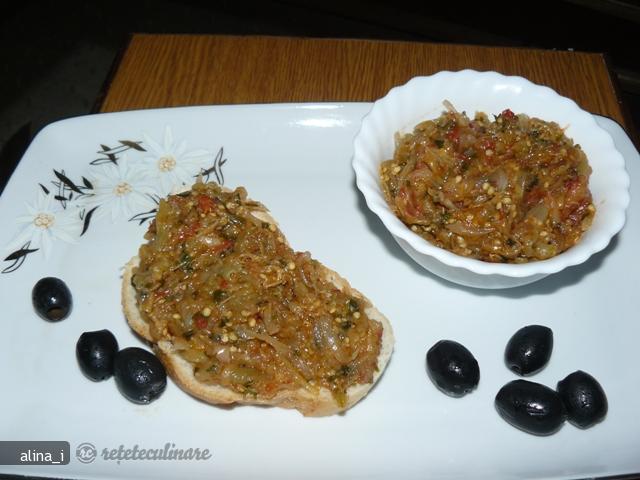 Salata cu Vinete si Rosii