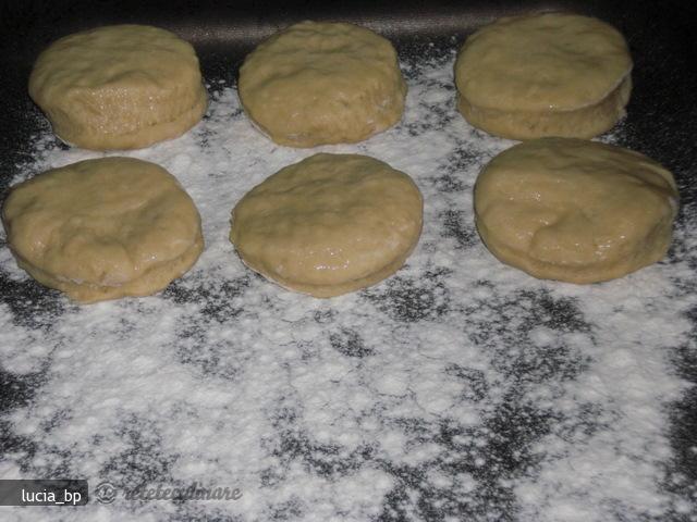 Scones Pufoase si Aromate