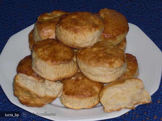 Scones Pufoase si Aromate