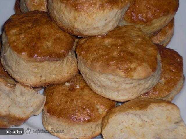 Scones Pufoase si Aromate