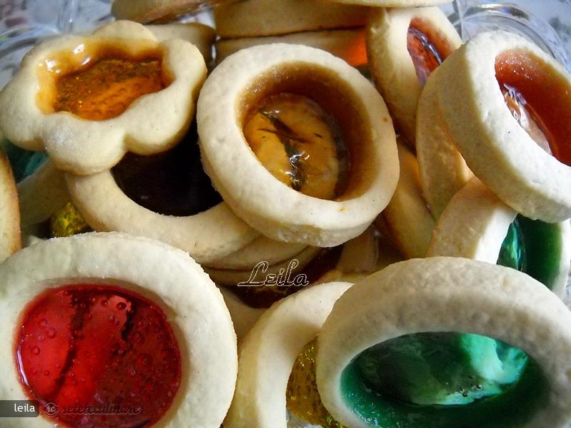 Biscuiti cu Scortisoara si Vitralii