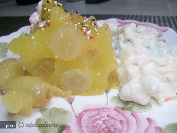 Tort Jello cu Struguri