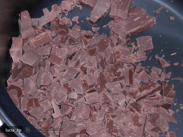 Prajitura cu Mousse de Ciocolata