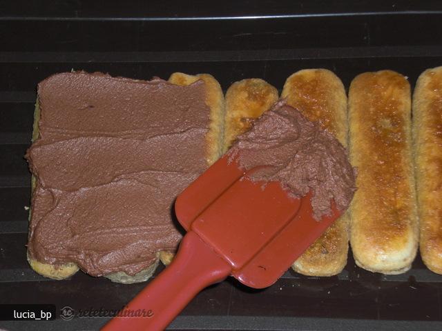 Prajitura cu Mousse de Ciocolata