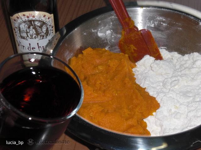 Gogosele cu Dovleac si Vin
