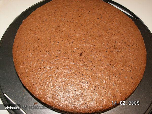 Tort cu Nuca si Migdale