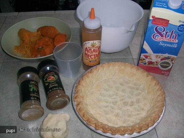 Pie cu Yams (Sweet Potato Pie)