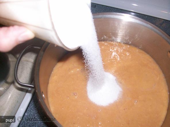 Bomboane de Gutui (pasta de Gutui Sau Chitonag)