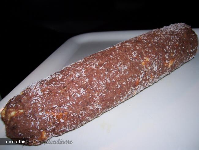 Salam de biscuiţi reţetă cu urdă și Nucă de Cocos