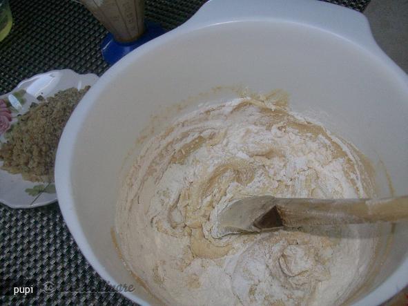 Biscuiti `amprente` cu Nuci
