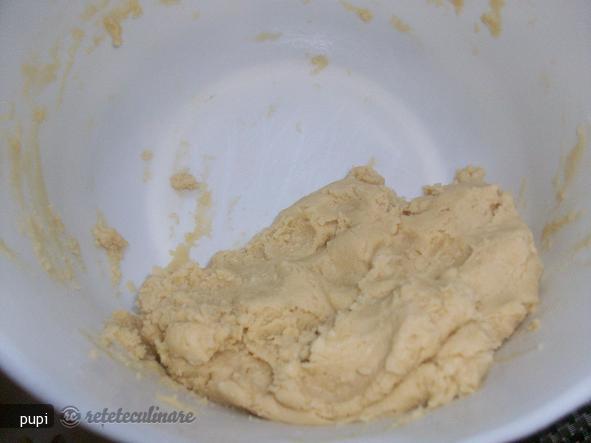 Biscuiti `amprente` cu Nuci