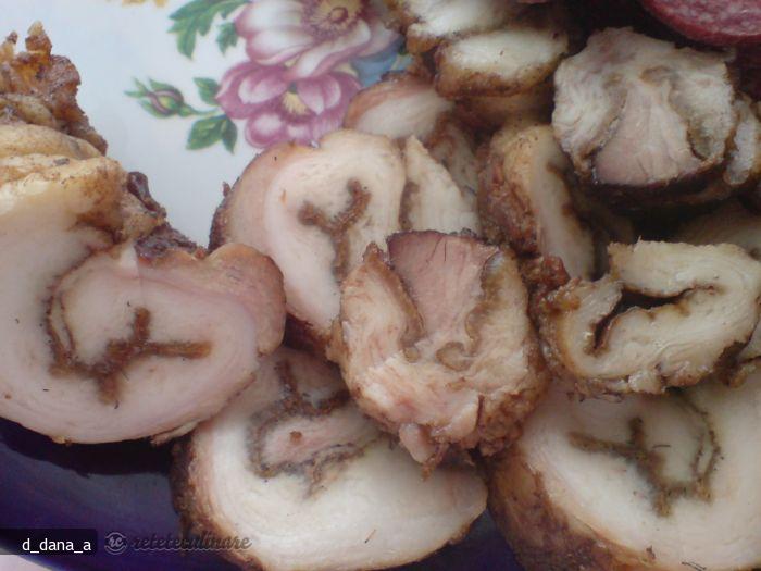 Rulada de Carne (carnea de pe Piciorul Porcului)