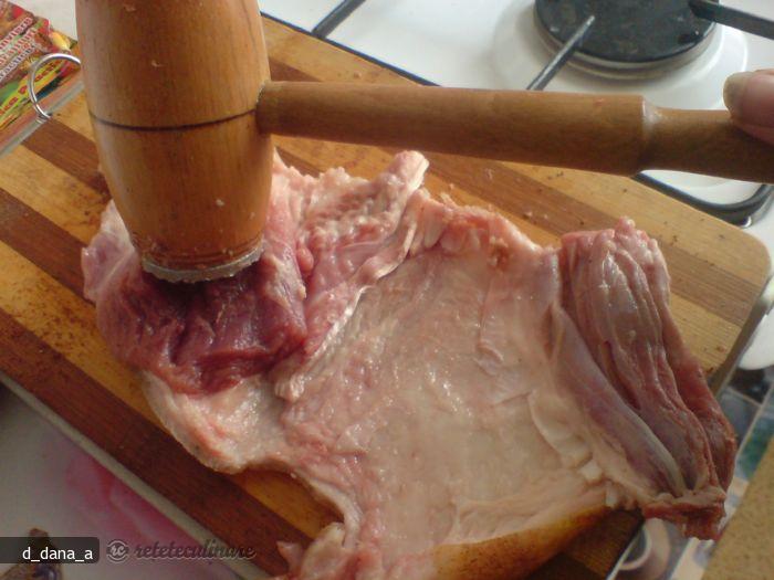 Rulada de Carne (carnea de pe Piciorul Porcului)