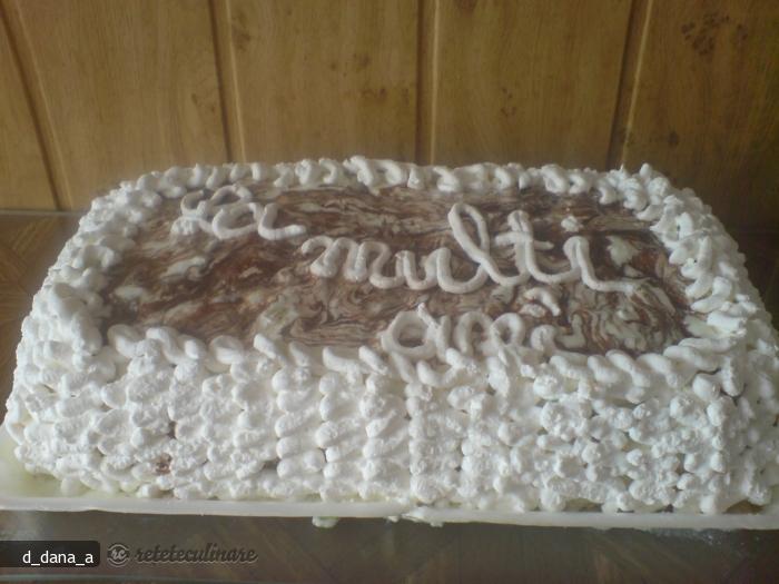 Tort cu Crema de Iaurt si Gem