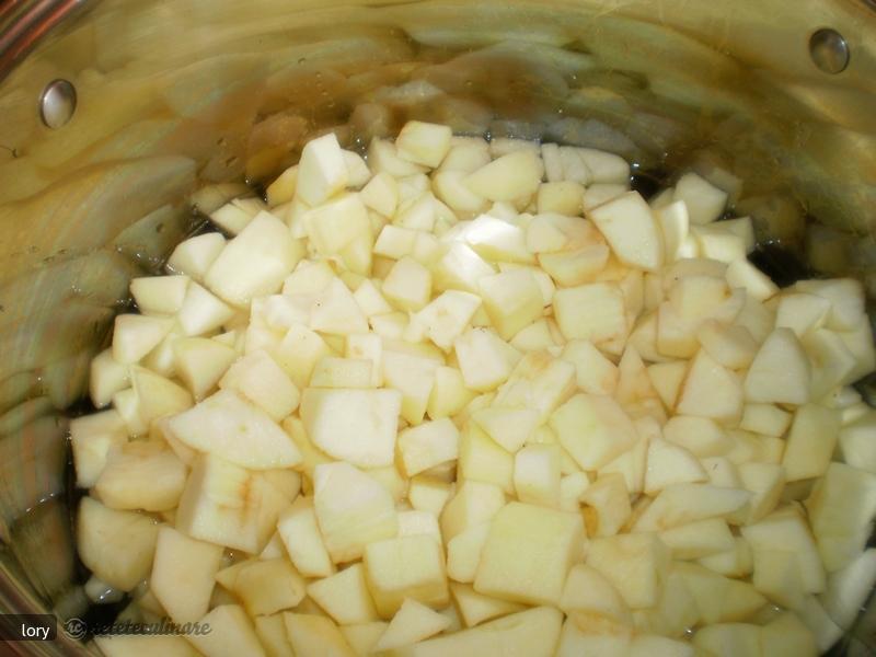 Prajitura cu Mere si Biscuiti (de Post)