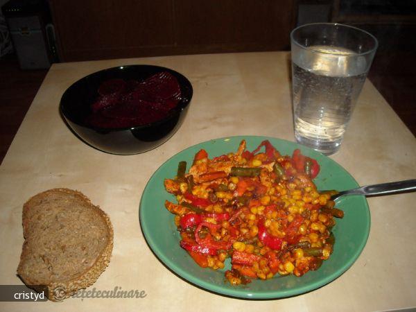 Carne cu Legume si Porumb
