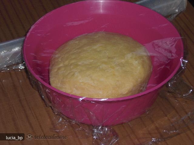 Tarta cu Mac si Crema de Branza
