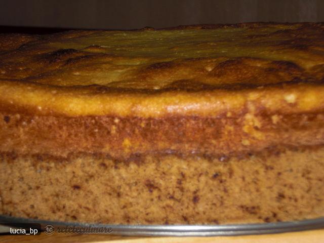 Tarta cu Mac si Crema de Branza