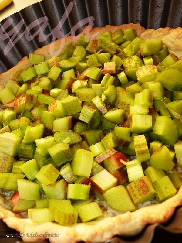 Tarta cu Rubarba si Bezea a la Christine Ferber