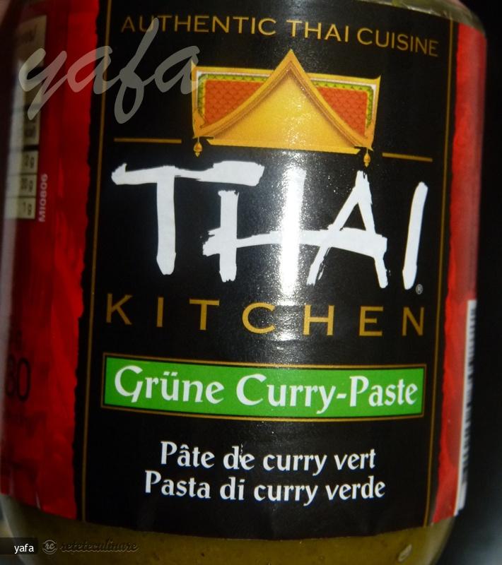 Pui cu Curry Verde