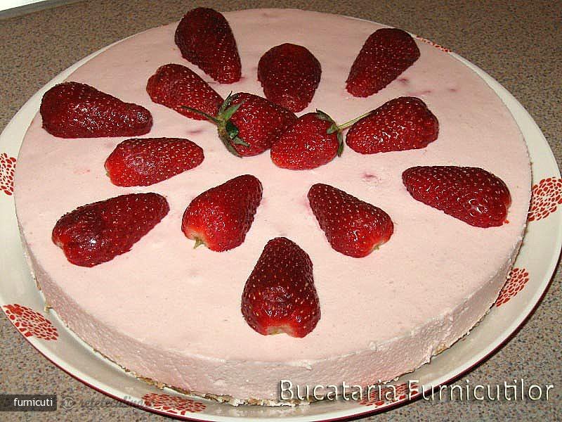 Cheesecake cu Capsuni Fara Coacere