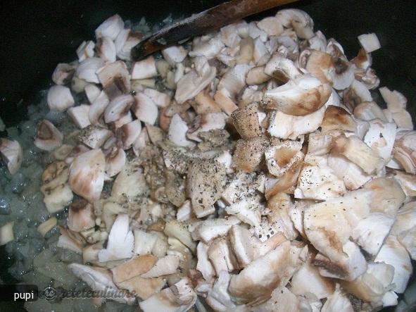 Rulada `Cosulete de Ciuperci`