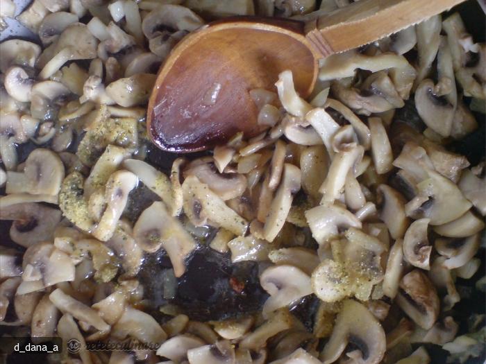 Pachetele de Carne cu Ciuperci
