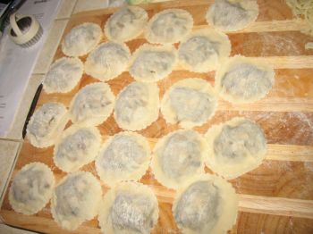 Ravioli cu ciuperci si sos Alfredo