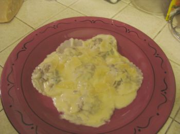 Ravioli cu ciuperci si sos Alfredo