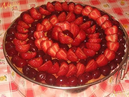 Tort cu Visine si Capsuni