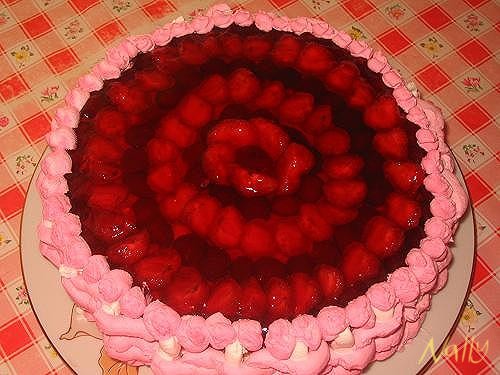 Tort cu Visine si Capsuni